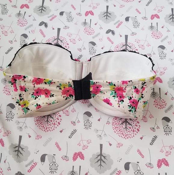❗❗3/$20 La Senza Strapless Floral Bra - Picture 2 of 6